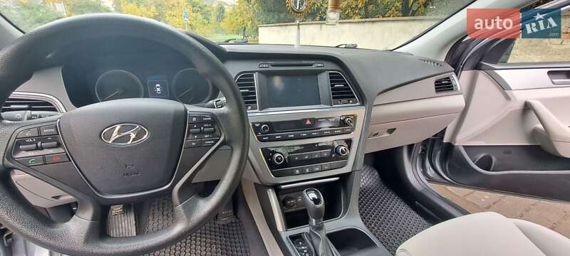 Седан Hyundai Sonata 2015 в Ивано-Франковске