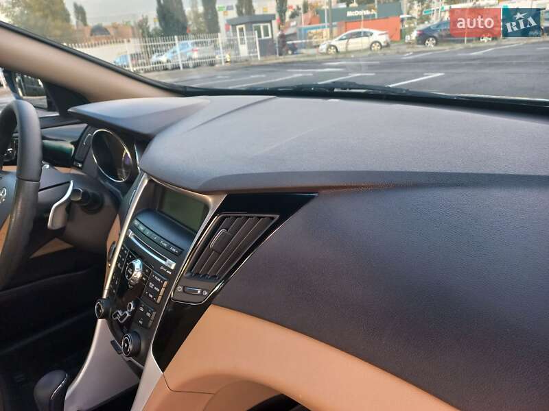 Седан Hyundai Sonata 2011 в Києві