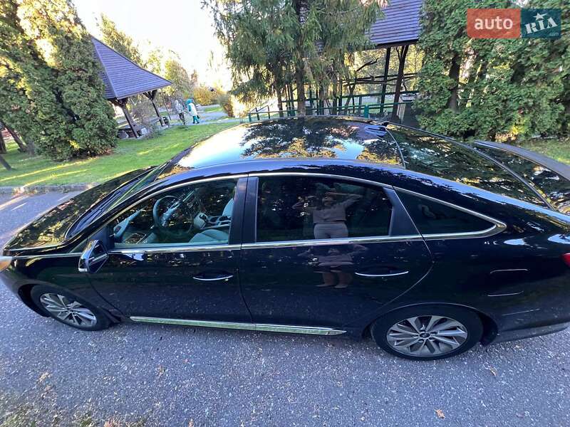 Седан Hyundai Sonata 2014 в Львове
