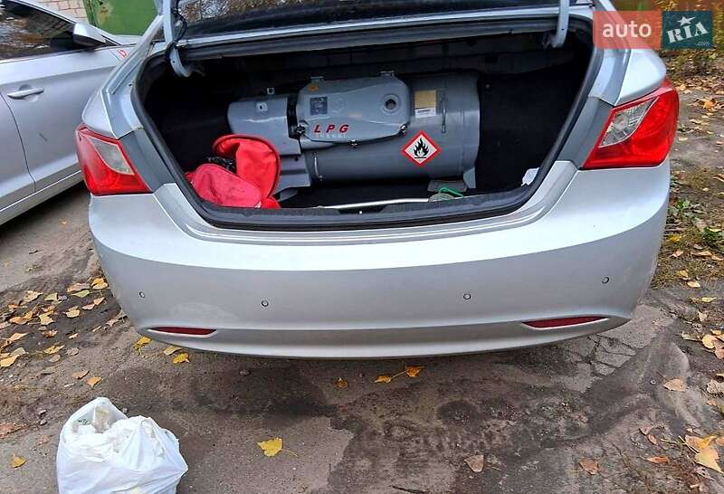 Седан Hyundai Sonata 2012 в Киеве