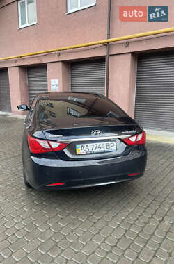 Седан Hyundai Sonata 2011 в 