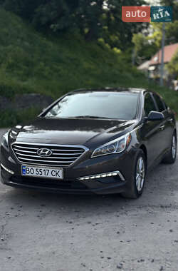 Седан Hyundai Sonata 2015 в Остроге