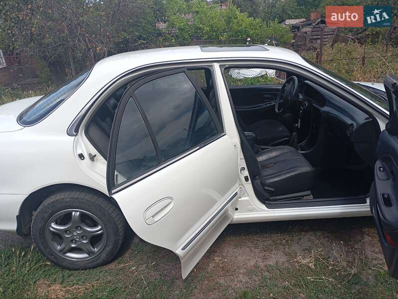 Седан Hyundai Sonata 1996 в Кривом Роге