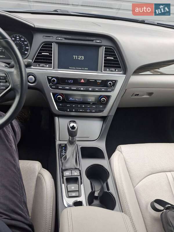 Седан Hyundai Sonata 2016 в Киеве