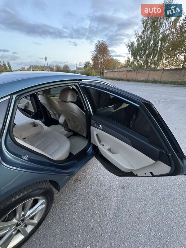 Седан Hyundai Sonata 2016 в Хмельнике