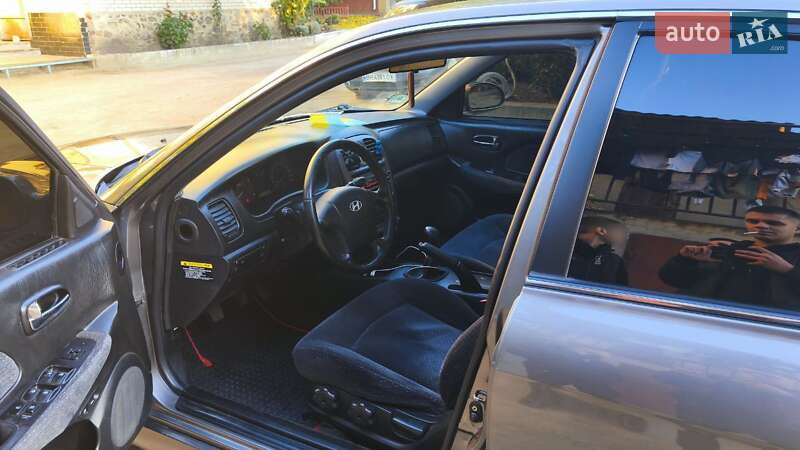 Седан Hyundai Sonata 2001 в Подольске