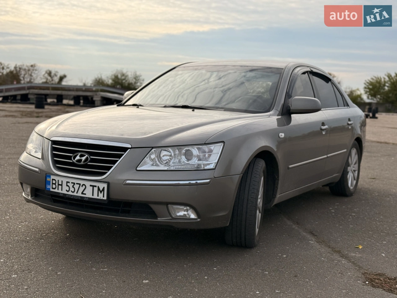 2010 Hyundai Sonata - мініатюра 16