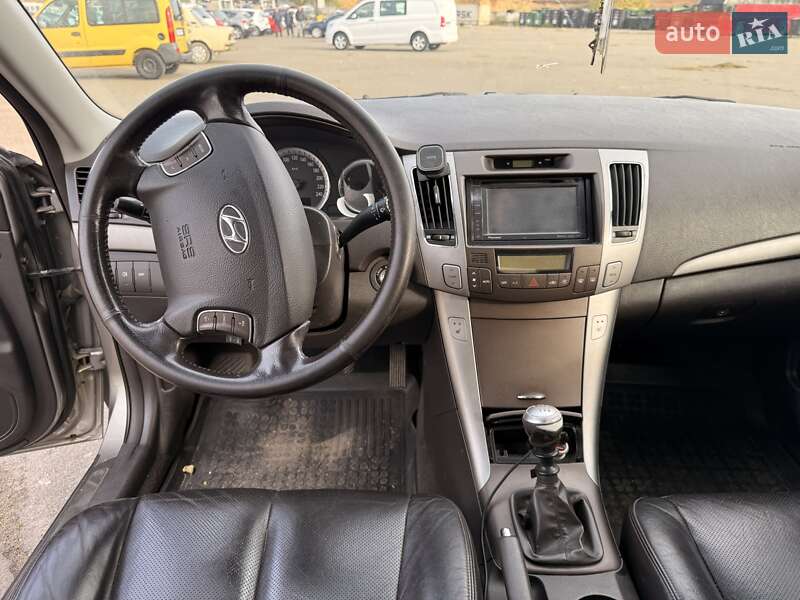 Седан Hyundai Sonata 2009 в Одессе