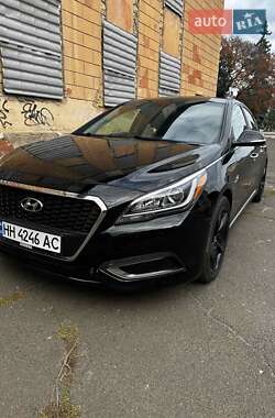 Седан Hyundai Sonata 2015 в Черноморске