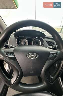 Седан Hyundai Sonata 2012 в 