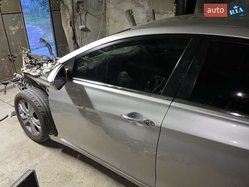 Седан Hyundai Sonata 2011 в Одессе