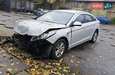 Седан Hyundai Sonata 2015 в 