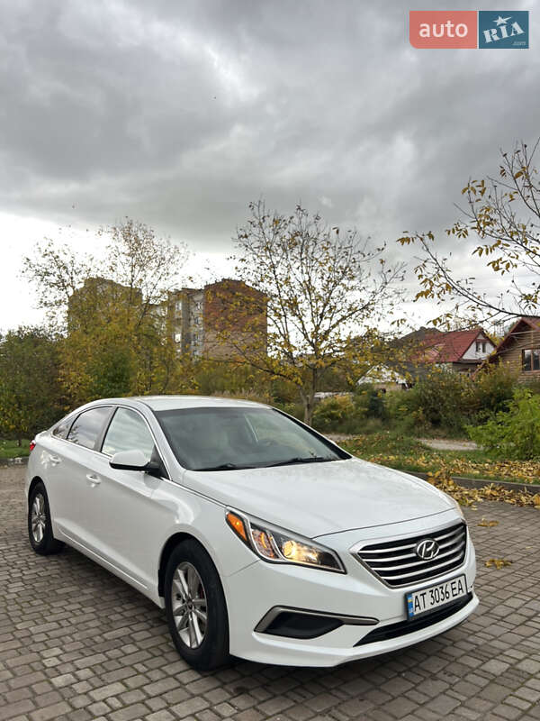 Седан Hyundai Sonata 2016 в Калуше