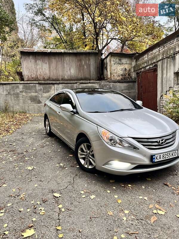 Седан Hyundai Sonata 2012 в Ирпене
