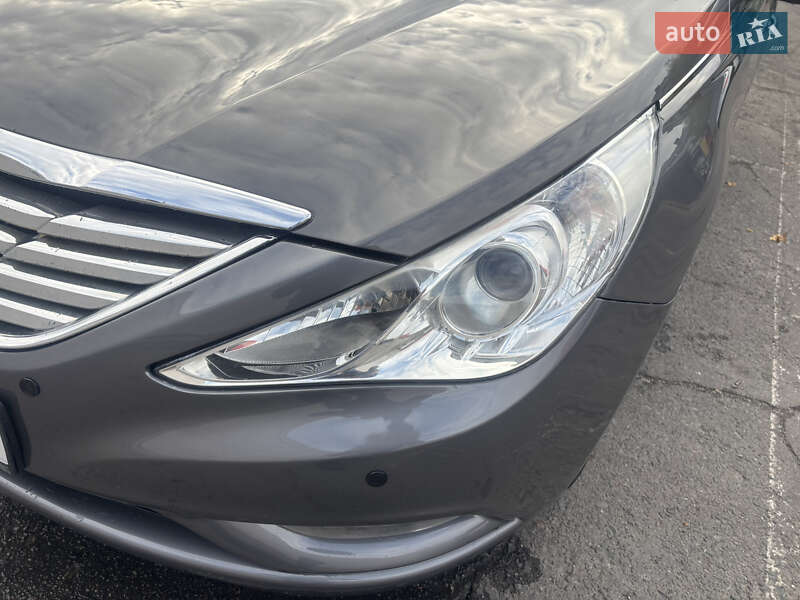 Седан Hyundai Sonata 2010 в Львове