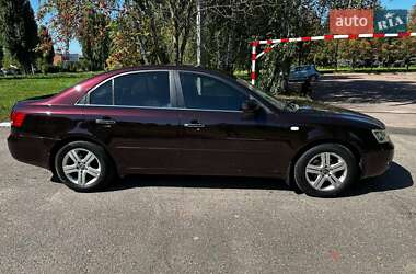 Седан Hyundai Sonata 2006 в  фото 5 Седан Hyundai Sonata 2006 в