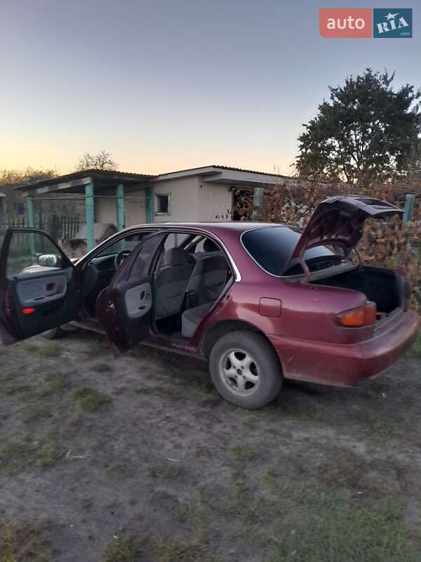 Седан Hyundai Sonata 1995 в Рава-Руській