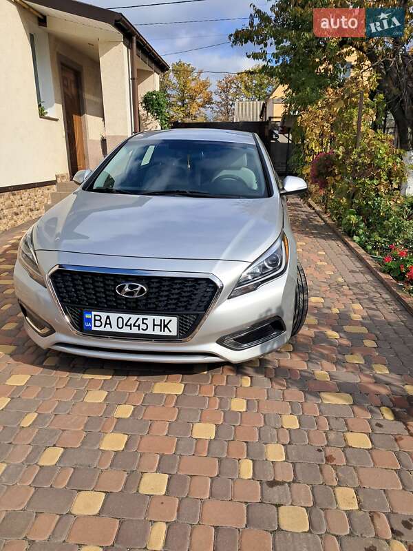 Седан Hyundai Sonata 2016 в Кропивницком фото Седан Hyundai Sonata 2016 в Кропивницком