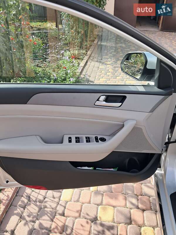 Седан Hyundai Sonata 2016 в Кропивницком фото 16 Седан Hyundai Sonata 2016 в Кропивницком