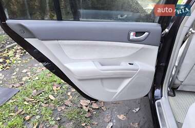Седан Hyundai Sonata 2006 в  фото 23 Седан Hyundai Sonata 2006 в