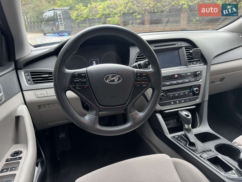 Седан Hyundai Sonata 2016 в Киеве фото 24 Седан Hyundai Sonata 2016 в Киеве