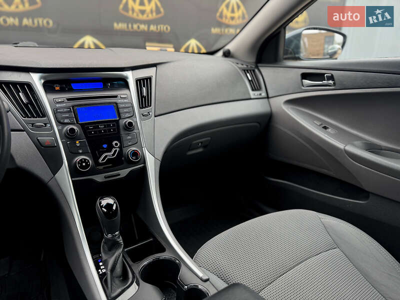 Седан Hyundai Sonata 2012 в Киеве