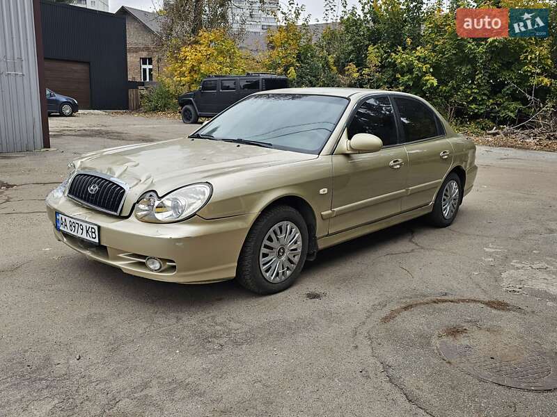 Седан Hyundai Sonata 2004 в Києві