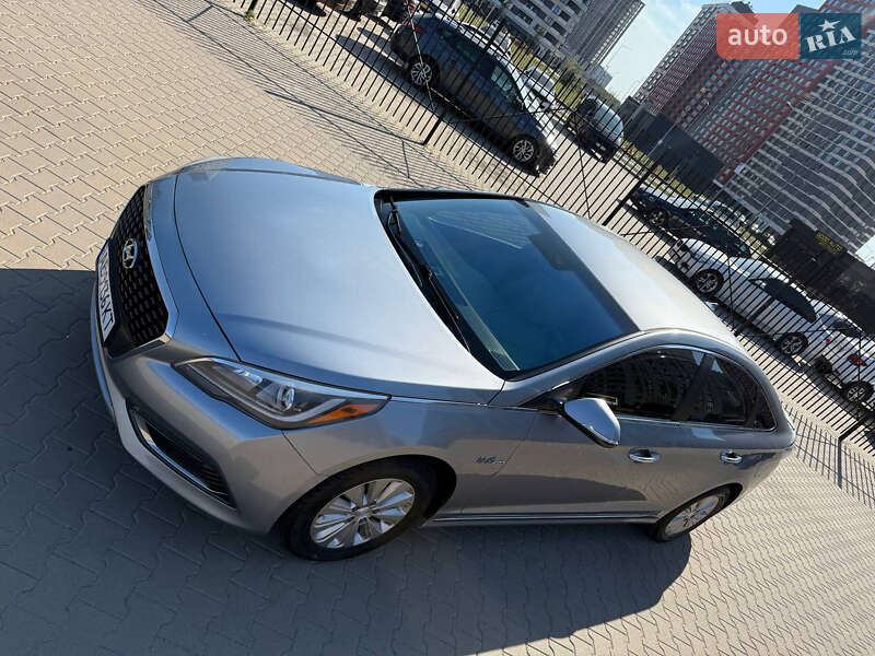 Седан Hyundai Sonata 2015 в Києві