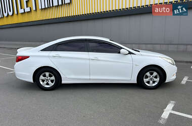 Седан Hyundai Sonata 2011 в 