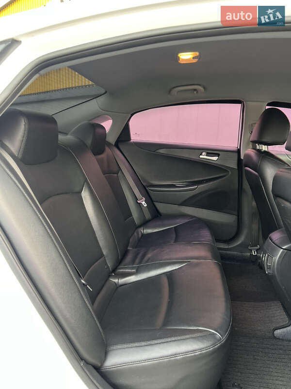 Седан Hyundai Sonata 2011 в Києві