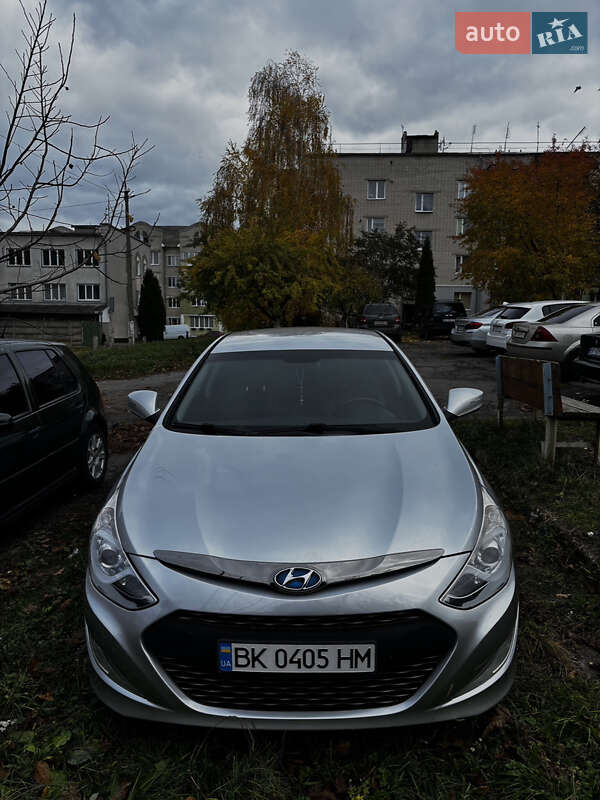 Hyundai Sonata 2013