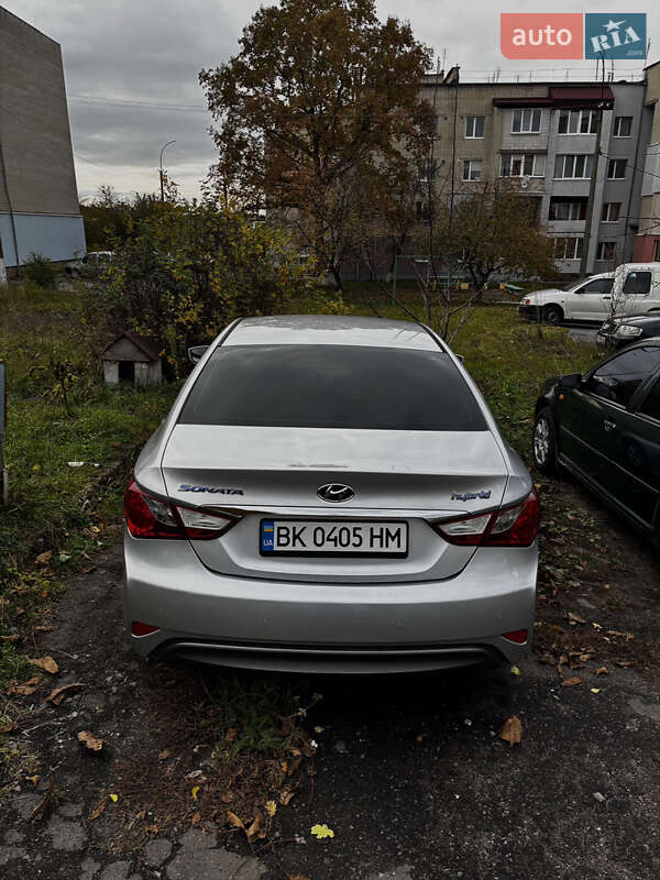 Седан Hyundai Sonata 2013 в Зорі