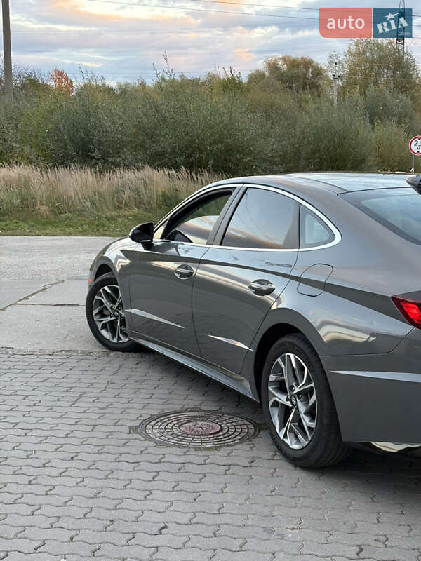 Седан Hyundai Sonata 2022 в Львове
