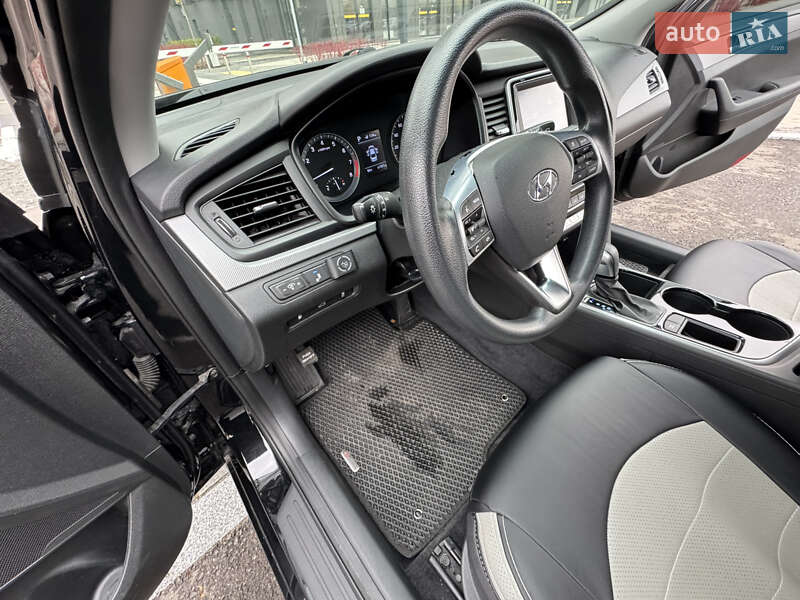 Седан Hyundai Sonata 2018 в Киеве фото 31 Седан Hyundai Sonata 2018 в Киеве