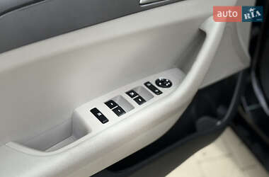 Седан Hyundai Sonata 2014 в 