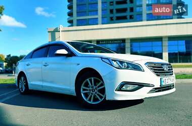 Седан Hyundai Sonata 2016 в Днепре Седан Hyundai Sonata 2016 в Днепре