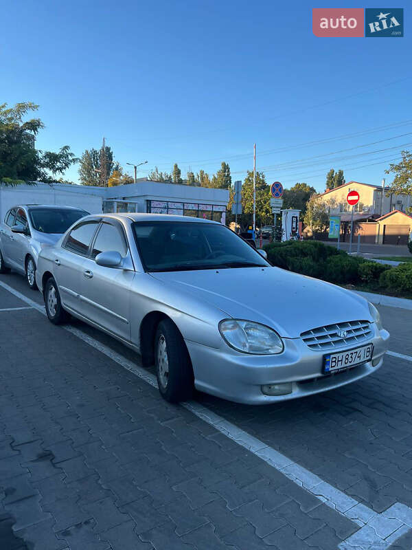 Hyundai Sonata 1998 Hyundai Sonata 1998