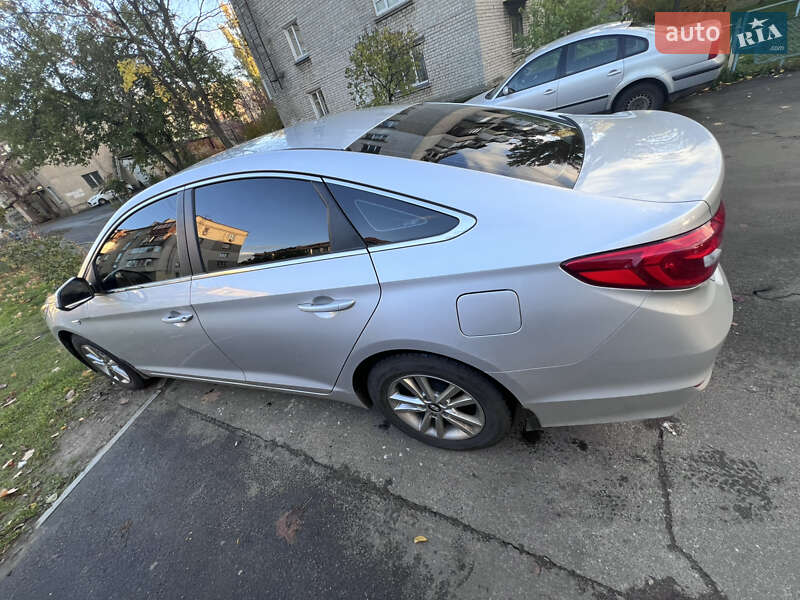 Седан Hyundai Sonata 2015 в Киеве фото 5 Седан Hyundai Sonata 2015 в Киеве