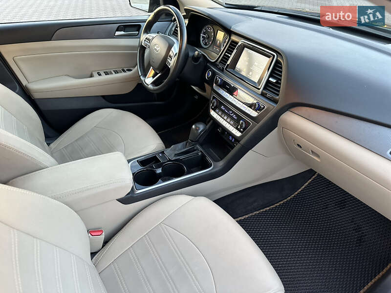 Седан Hyundai Sonata 2018 в Киеве фото 20 Седан Hyundai Sonata 2018 в Киеве