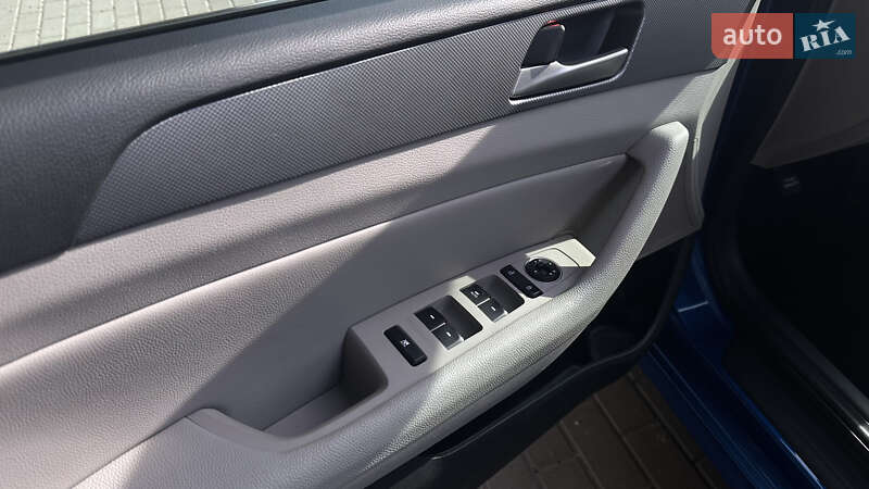 Седан Hyundai Sonata 2017 в Киеве фото 10 Седан Hyundai Sonata 2017 в Киеве