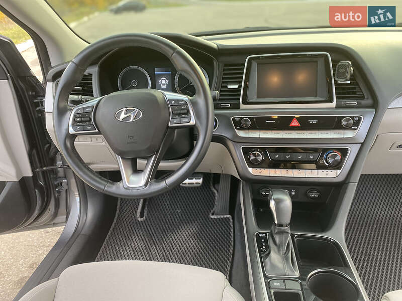 Седан Hyundai Sonata 2017 в Львове фото 6 Седан Hyundai Sonata 2017 в Львове