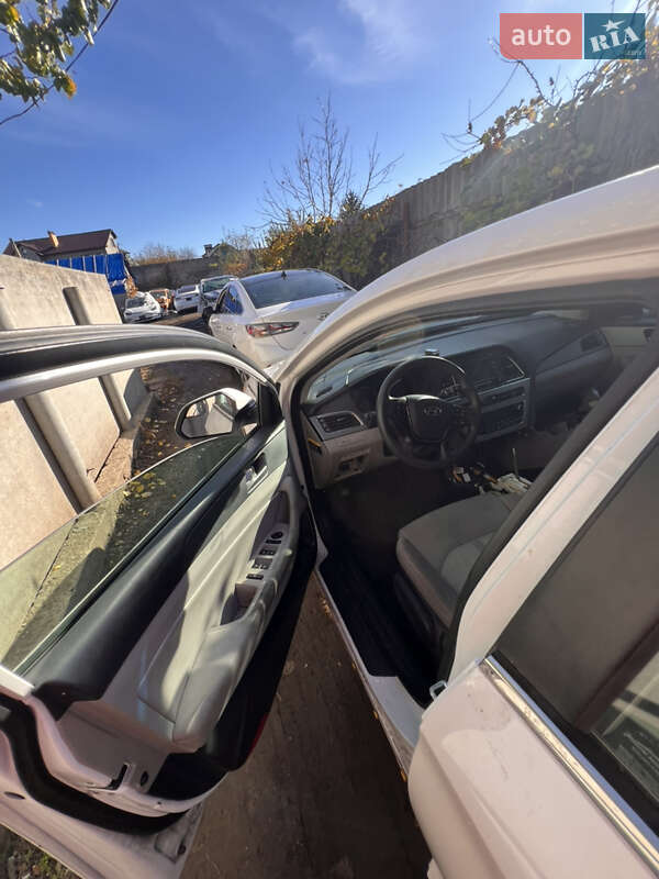 Седан Hyundai Sonata 2016 в Одессе