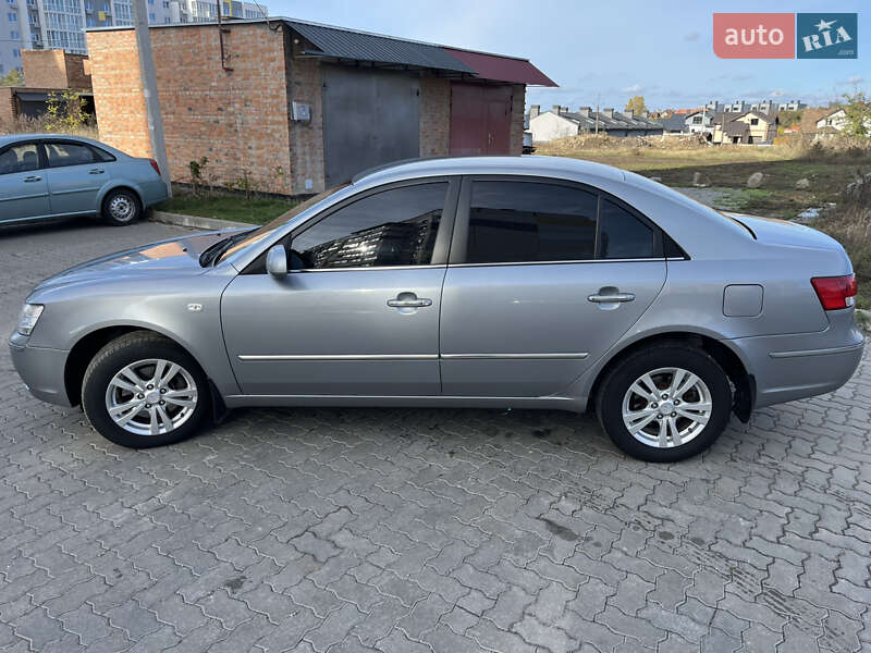 Седан Hyundai Sonata 2008 в Полтаве
