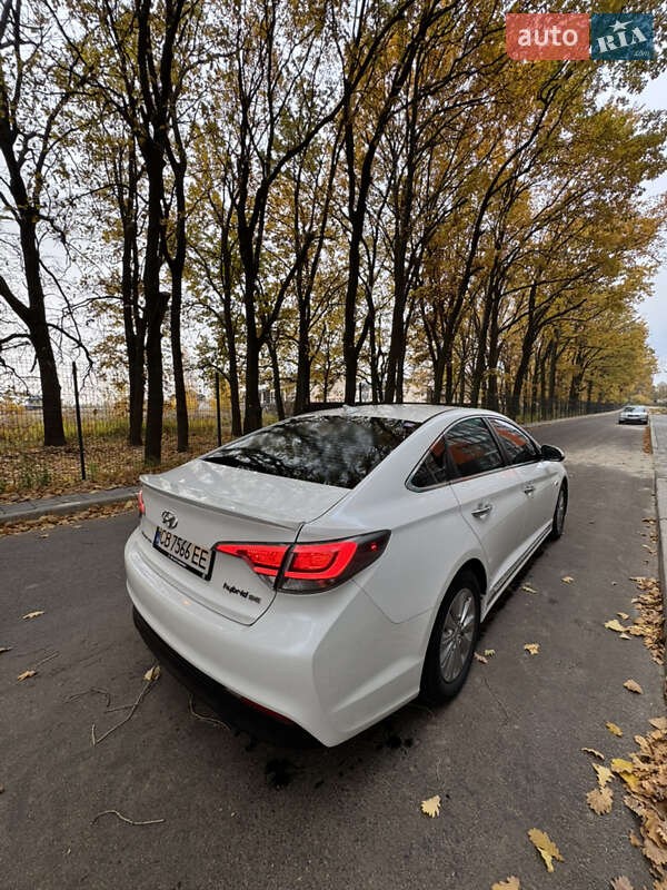 Седан Hyundai Sonata 2015 в Чернігові