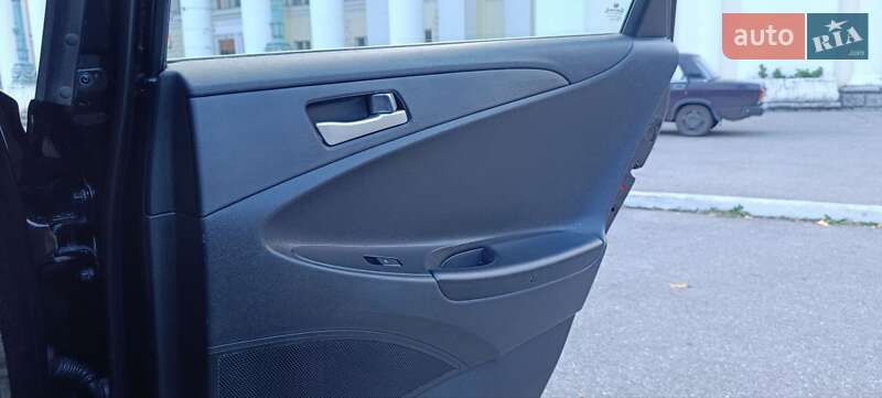 Седан Hyundai Sonata 2011 в Жовтих Водах фото 16 Седан Hyundai Sonata 2011 в Жовтих Водах