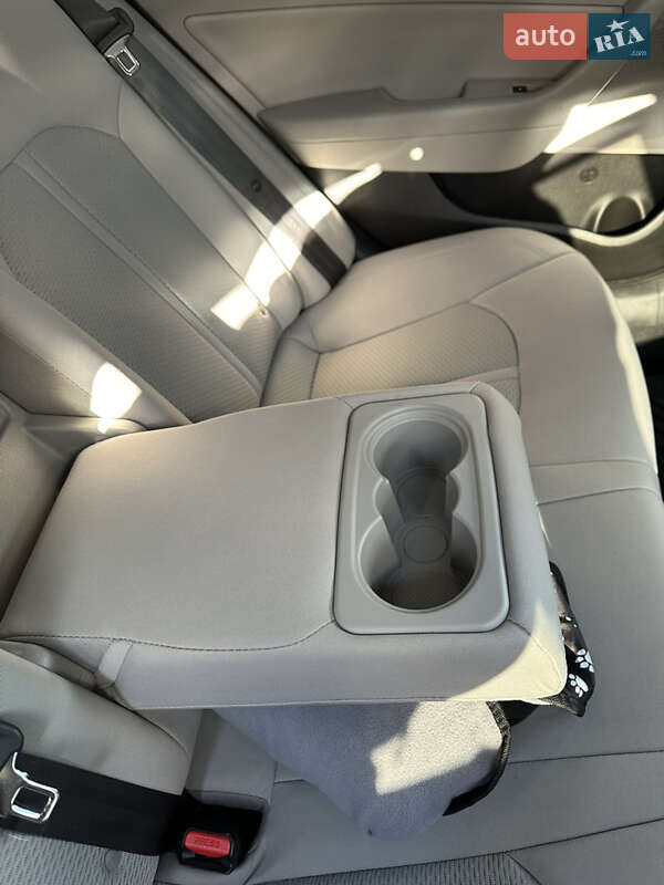 Седан Hyundai Sonata 2017 в Киеве