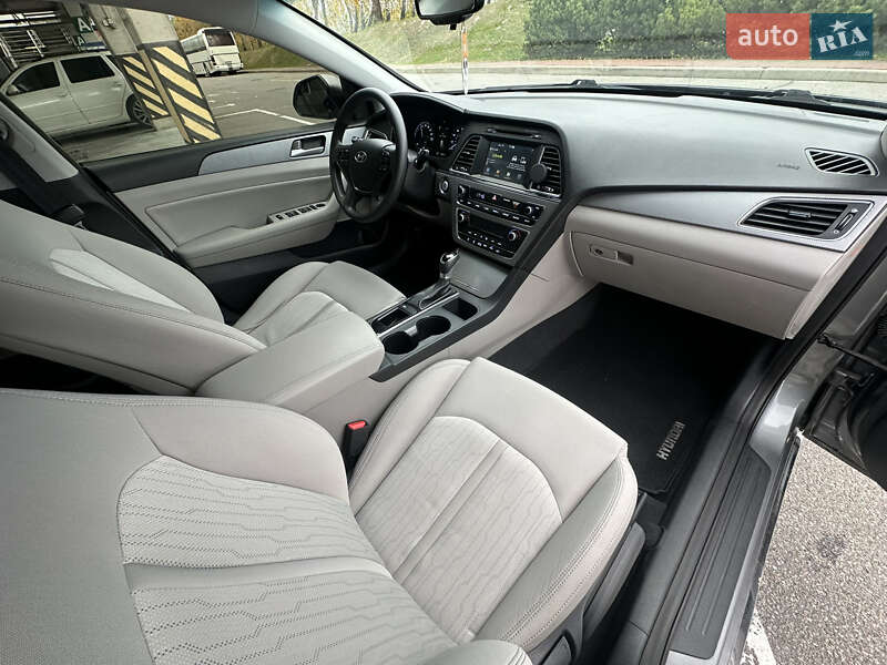 Седан Hyundai Sonata 2017 в Киеве фото 37 Седан Hyundai Sonata 2017 в Киеве