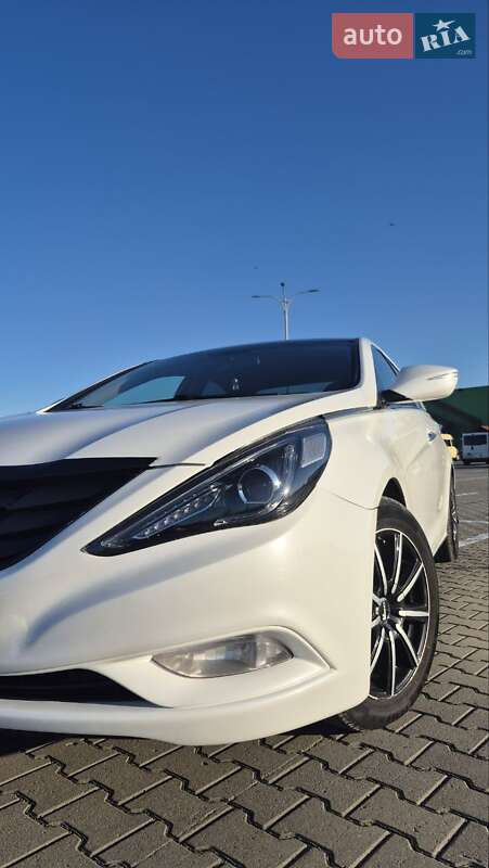 Седан Hyundai Sonata 2011 в Черновцах