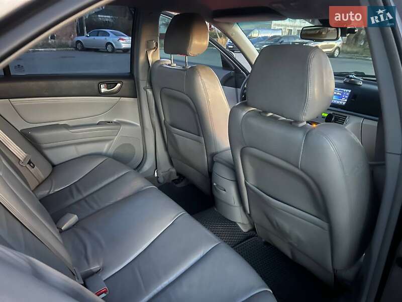 Седан Hyundai Sonata 2006 в Львове