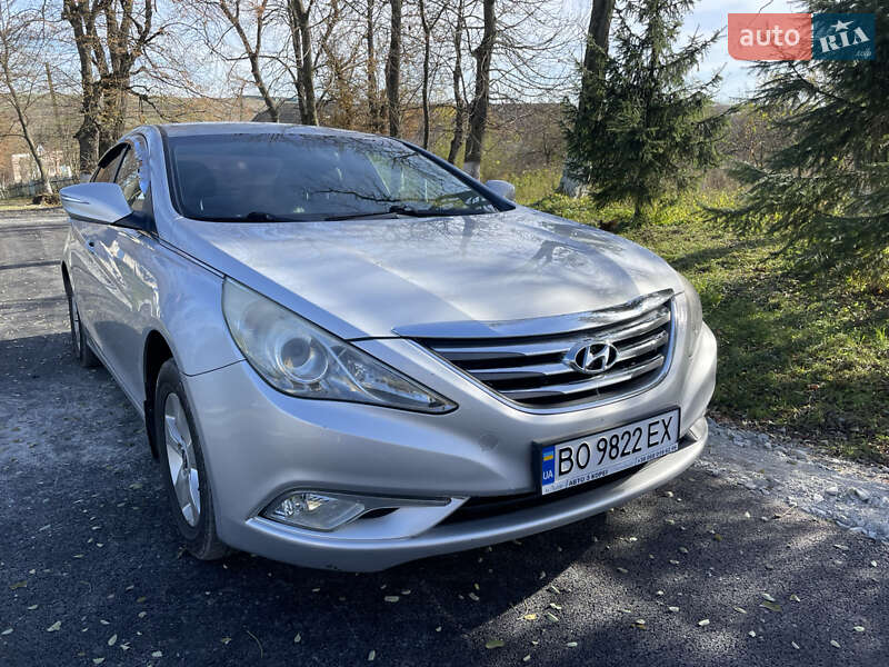 Hyundai Sonata 2012